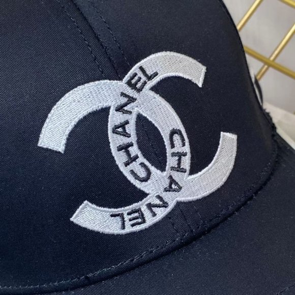 ?✨AUTHENTIC✨?CHANEL hat main image 4